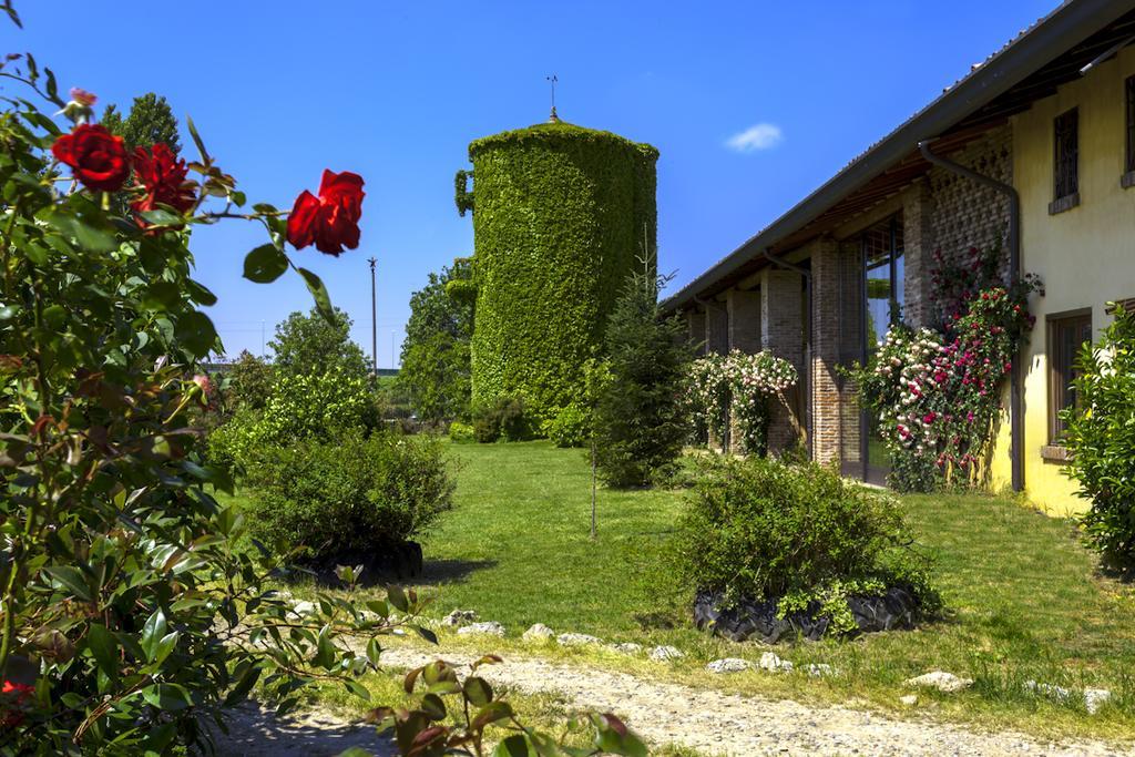 Agriturismo Cascina Marzana Pavia Exterior foto