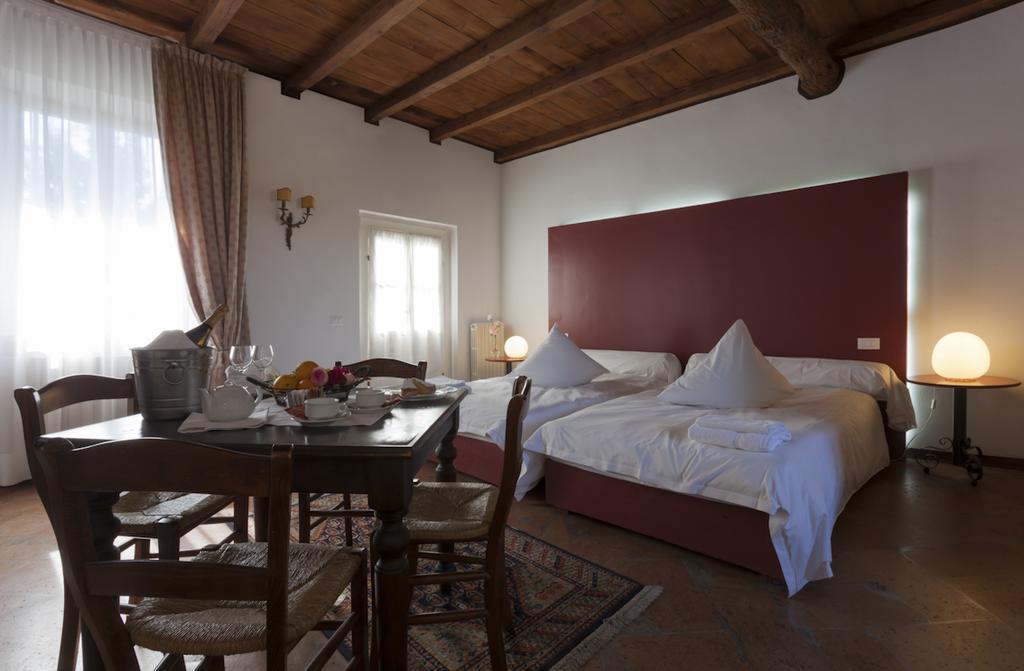 Agriturismo Cascina Marzana Pavia Exterior foto